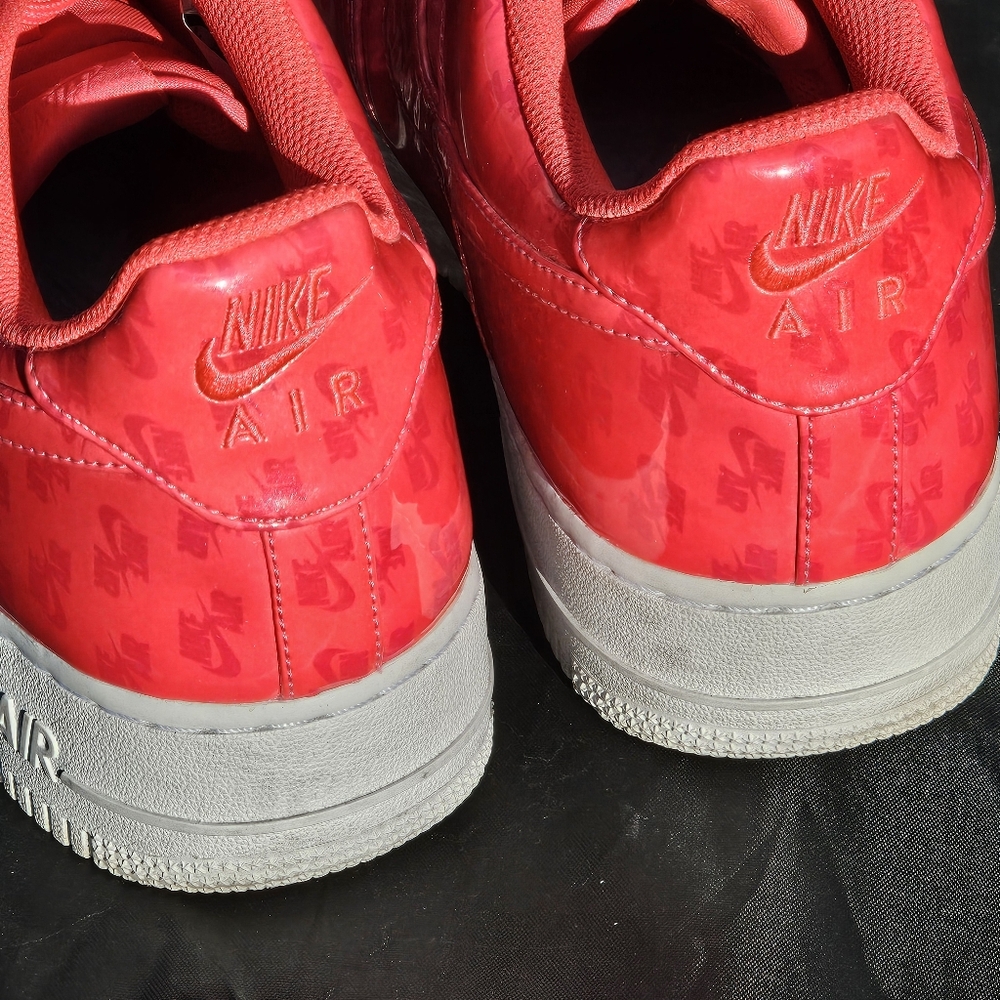 Nike Air Force 1 LV8 UV Logo Siren Red Low Top Size 11.5 AJ9505-600 - Picture 5 of 8